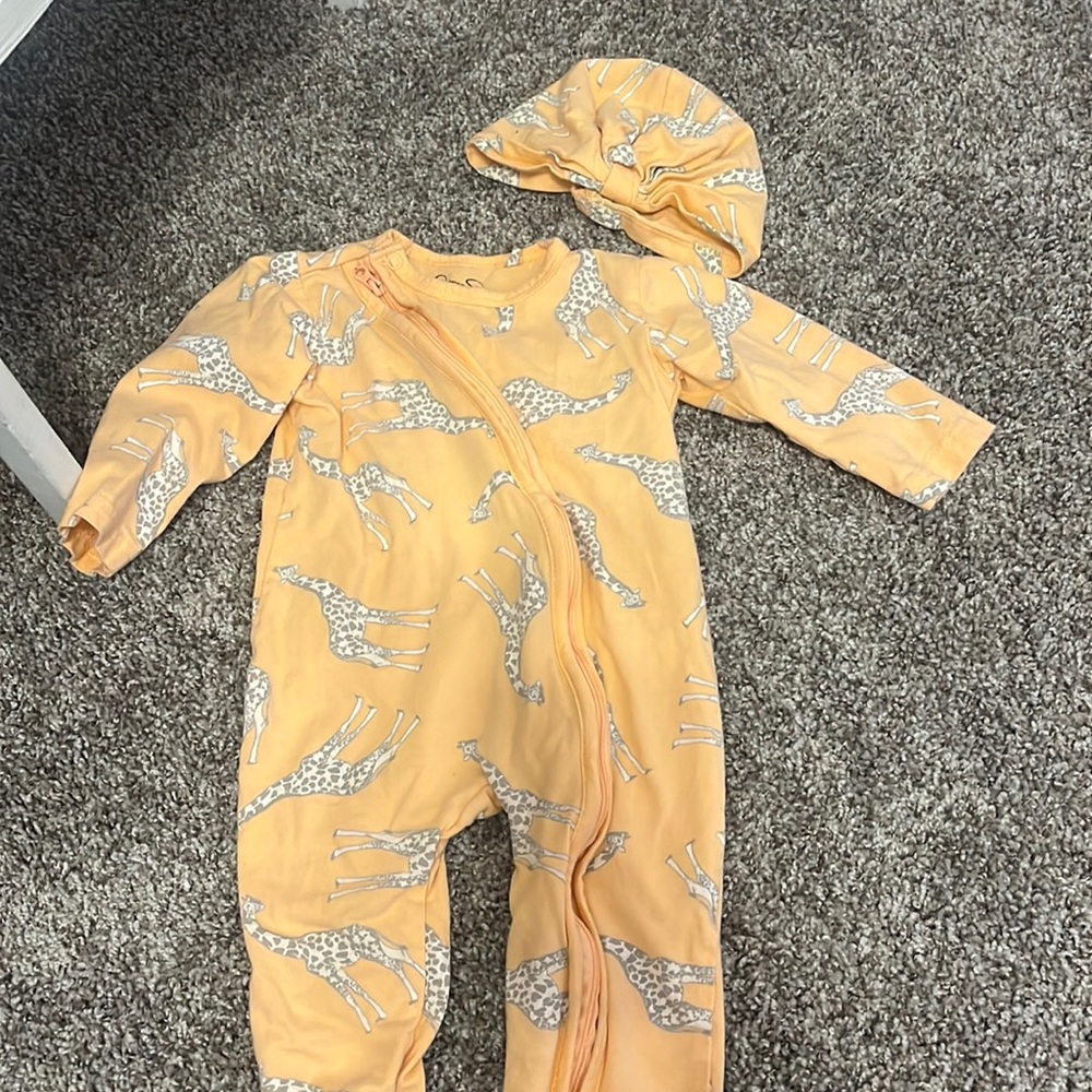 Jessica Simpson 6-9 Months girls onesie outfit and hat